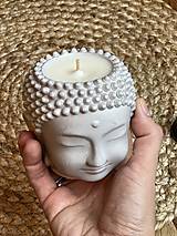 Sviečky - Ručne odlievaná sójová sviečka v sádrovej podobe Budhu, sviečka na jogu, meditáciu 170 ml - 16469942_