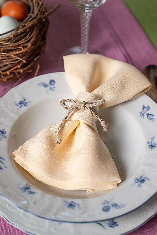 Úžitkový textil - Ľanový obrúsok Special Creamy s obručou - 16471321_