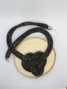 Náhrdelníky - Náhrdelník čierny so strieborným (náhrdelník) - 16472980_
