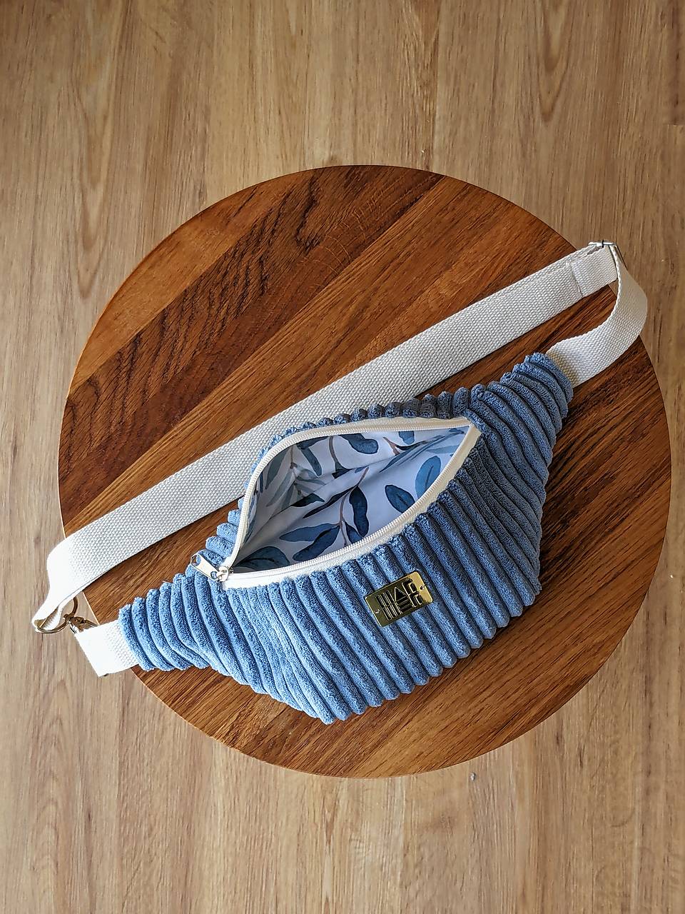 Menčestrová ľadvinka - modrá