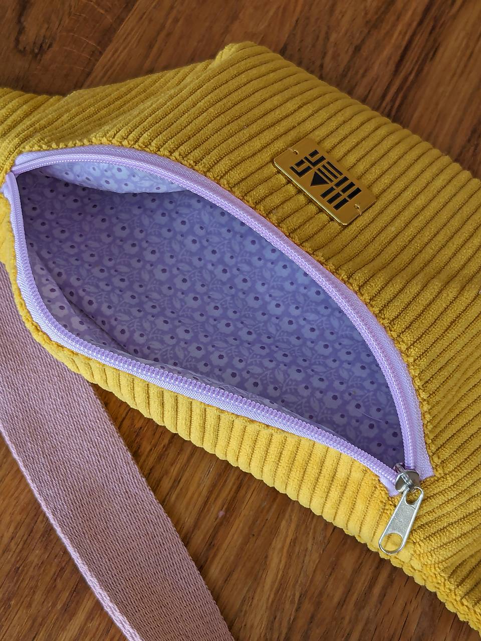 Menčestrová ľadvinka - žltá