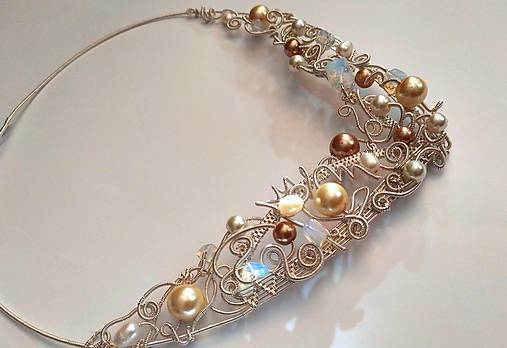 Loriel - náhrdelník s perlami a korálkami