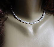 Náhrdelníky - Náhrdelník-bílé synt,perly,nerez - 16478176_