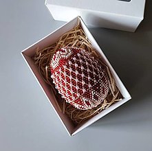 Dekorácie - Veľkonočné vajíčko z korálikov - v krabičke - 16476349_