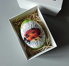 Dekorácie - Veľkonočné vajíčko z korálikov - v krabičke - 16476362_