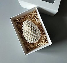 Dekorácie - Veľkonočné vajíčko z korálikov - v krabičke - 16476375_