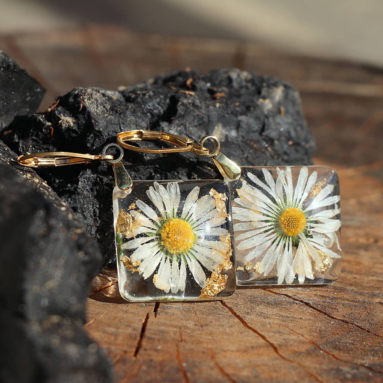 Visiace náušnice Sedmokrásky so zlatom