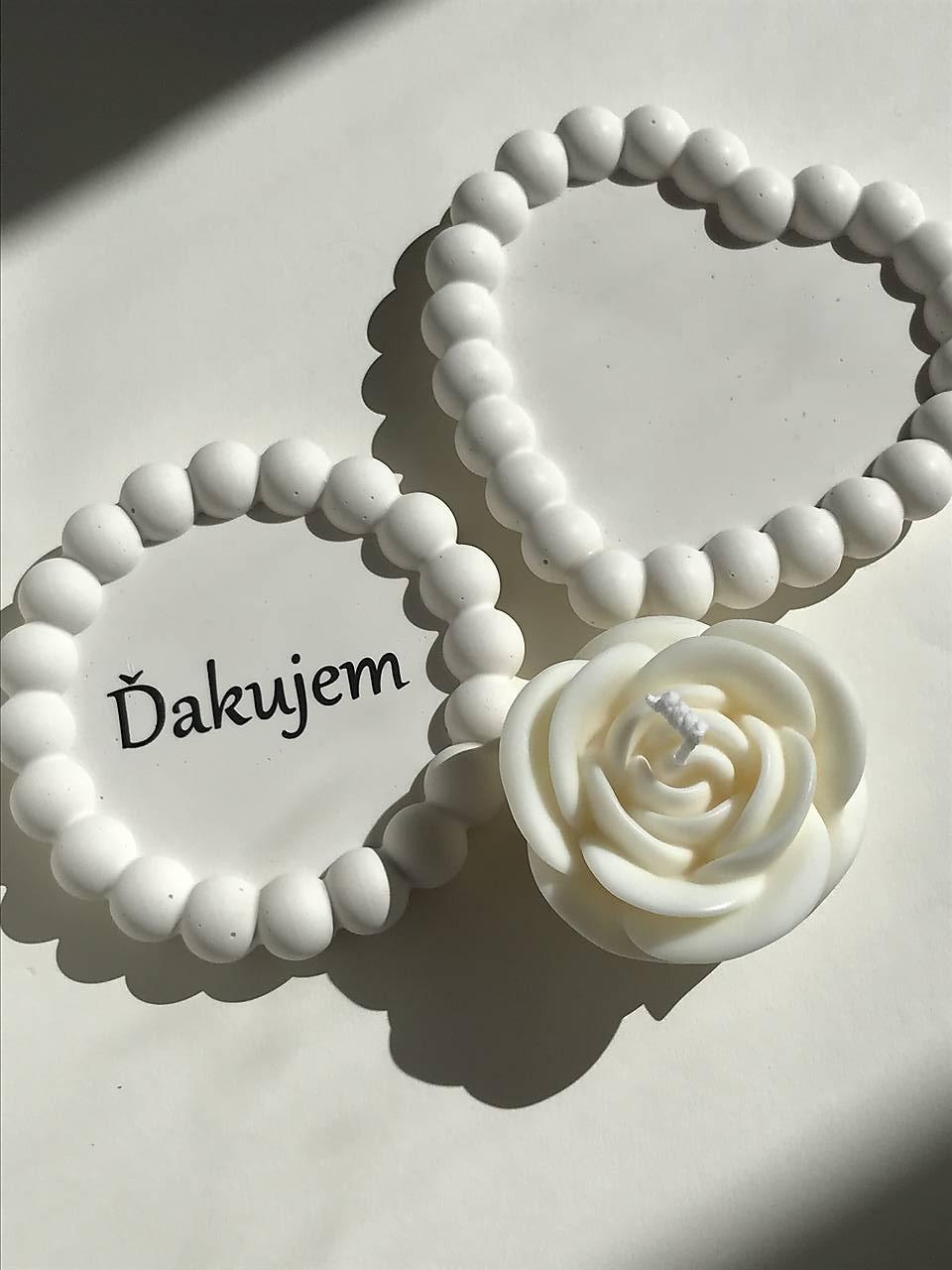 Sójová sviečka s jesmonitovou podložkou 