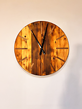 Veľké drevené hodiny