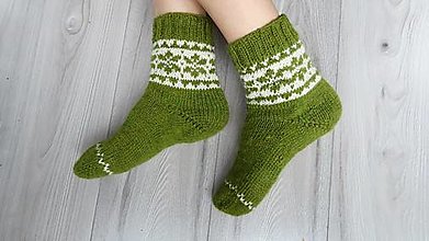 Ponožky, pančuchy, obuv - Ponožky - vločky v zelenom veľ. 40-42 (vlna+alpaka) - 16479850_