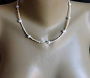 Náhrdelníky - Náhrdelník-krásné bílé pravé perličky a perly větší - 16482154_