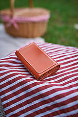 Peňaženky - Dámska kožená peňaženka (Oranžová + mosadz) - 16483110_