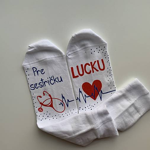 Maľované ponožky pre zdravotnú sestričku biele s menom
