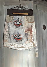 Sukne - "Křídla pod klenbami II", krátká sukně s můrami - 16493259_
