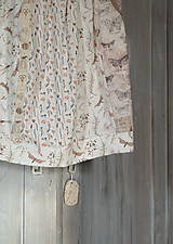 Sukne - "Křídla pod klenbami II", krátká sukně s můrami - 16493263_