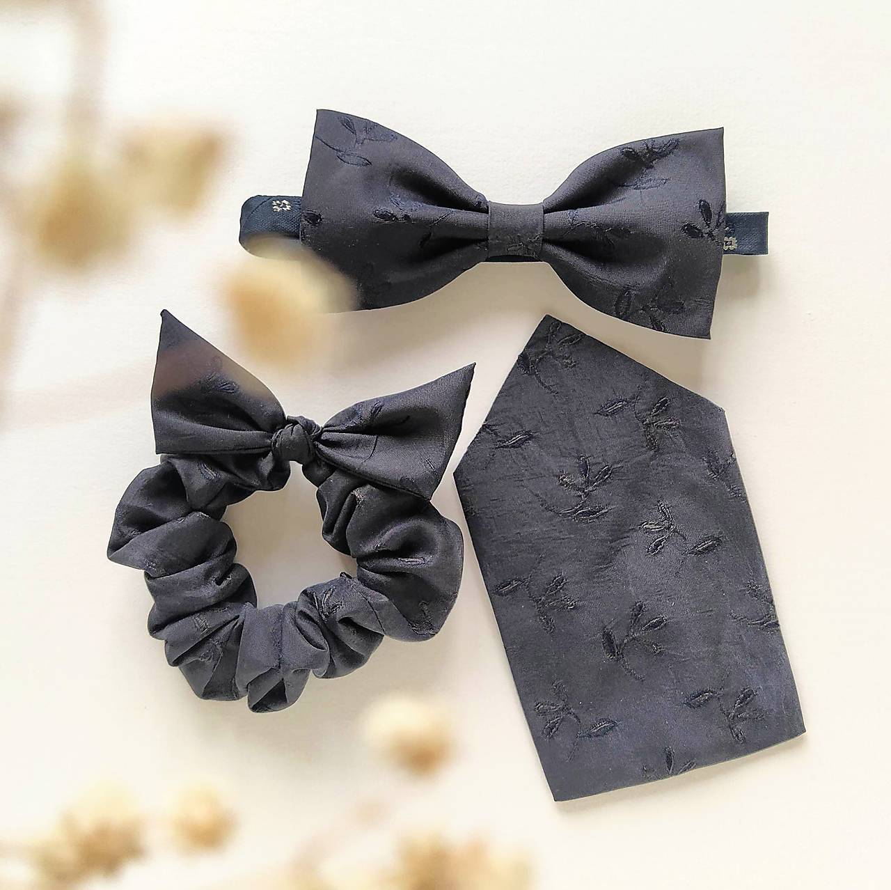 Tmavomodrý hodvábny set