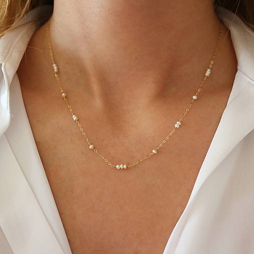  - Dlhý minimalistický náhrdelník s perličkami (gold filled) - 16492050_