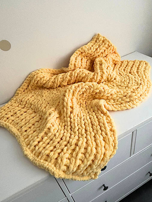 Detský textil - Ručne pletená puffy deka - 16497103_
