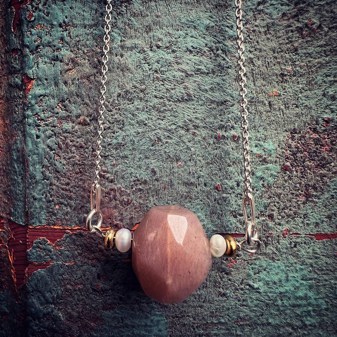 Strieborný náhrdelník s akvamarínom