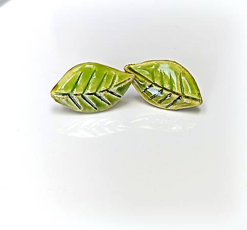 Náušnice - Keramické náušnice Lístočky - 16504091_