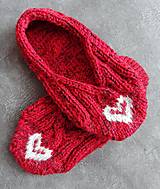 Ponožky, pančuchy, obuv - Pletené papuče z recyklovanej priadze - červený melír - 16504564_