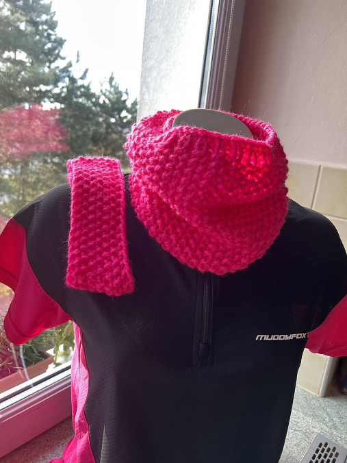 Pletený sportovní nákrčník + čelenka v neonově růžové barvě