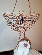 Dekorácie - Medený motýľ s minerálmi :) - 16508496_