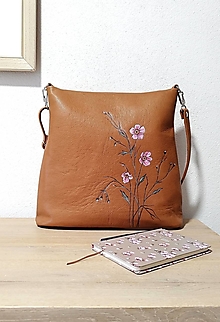 Kabelky - ELA "Ružový kvet" kožená kabelka s pyrografiou a maľbou - 16507058_