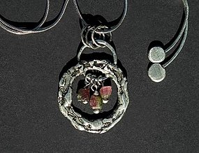 Náhrdelníky - Melónový turmalín – cínovaný náhrdelník - 16510715_