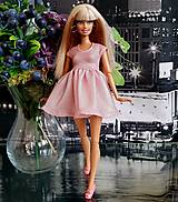 Hračky - Trblietkavé mini šaty pre Barbie - 16512708_