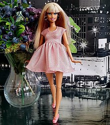 Hračky - Trblietkavé mini šaty pre Barbie - 16512708_
