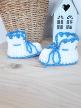 Detské topánky - Ručne háčkované papučky pre bábätko bielo/modrá - 16516494_
