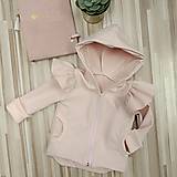Detské oblečenie - Jarná softshellová bunda s volánmi na ramenách - 16515465_