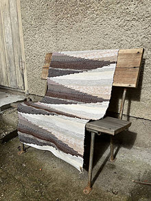 Úžitkový textil - Hnedo-béžový koberec s postupným vzorom - 16517784_