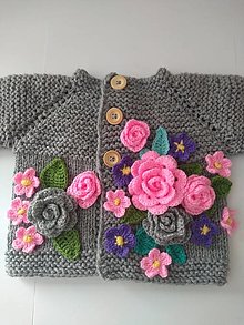 Detské oblečenie - Svetrík | Kabátik - rozkvitnuté kvetinky - 16518950_