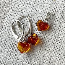 Sady šperkov - Baltic Amber Heart Set AG925 / Jemné strieborné náušnice a prívesok s baltickým jantárom srdiečka E030 - 16520303_