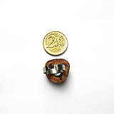 Prstene - Prsteň s dreveným očkom - topoľový kalus so živicou - 16521949_
