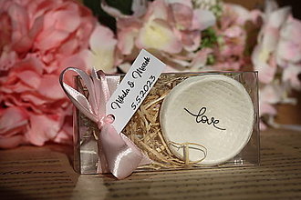Darčeky pre svadobčanov - Mini dekoračné tanieriky LOVE - 16523677_