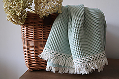 Úžitkový textil - Vaflová deka so strapcami /osuška green - 16523145_