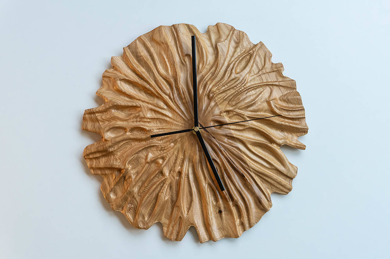 Drevené vlnené hodiny (dub)