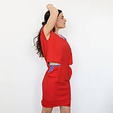 Šaty - Červené šaty s bočným výstrihom - 16526422_