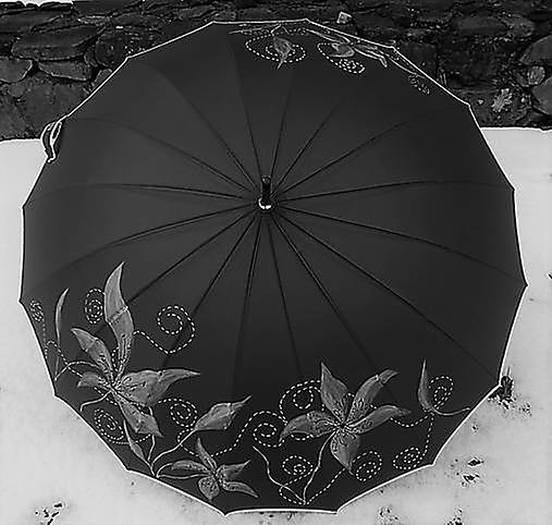 Dáždnik "Krása" (cca 130 cm - Čierna)