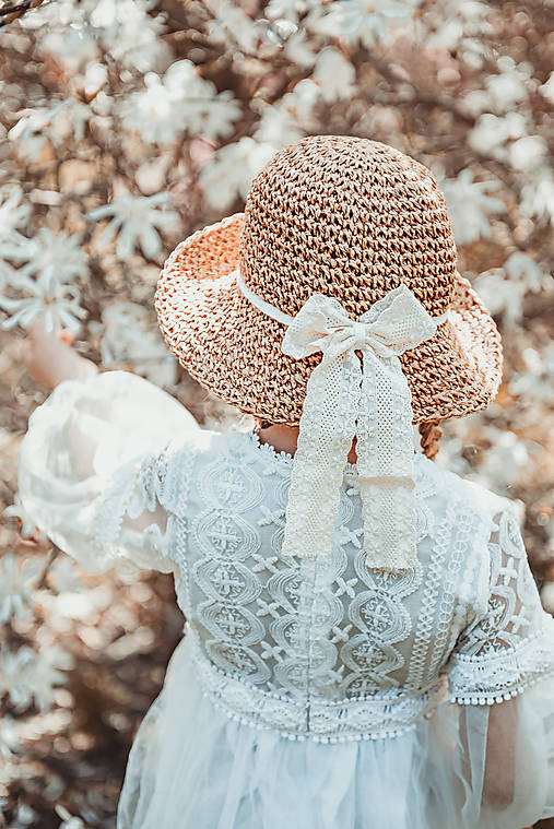 Detský slamený klobúk s mašlou z madeiry hnedý