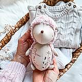 Hračky - Ježko vyšívaný staroružový  - 16528621_