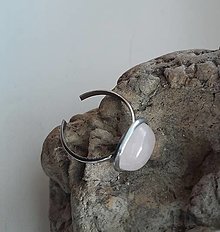 Prstene - Prsteň s minerálom 12mm - chirurgická oceľ (ruženín č 3984) - 16531090_