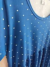 Šaty - Dámské volánové šaty puntík na modré-M/L - 16531268_