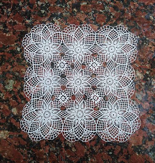 Úžitkový textil - Ručne háčkovaná dečka H74 štvorec 20x20cm - 16533534_