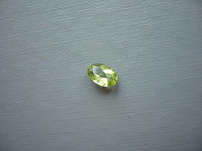 Minerály - Broušený kámen - olivín 7 mm, č.15f - 16533537_