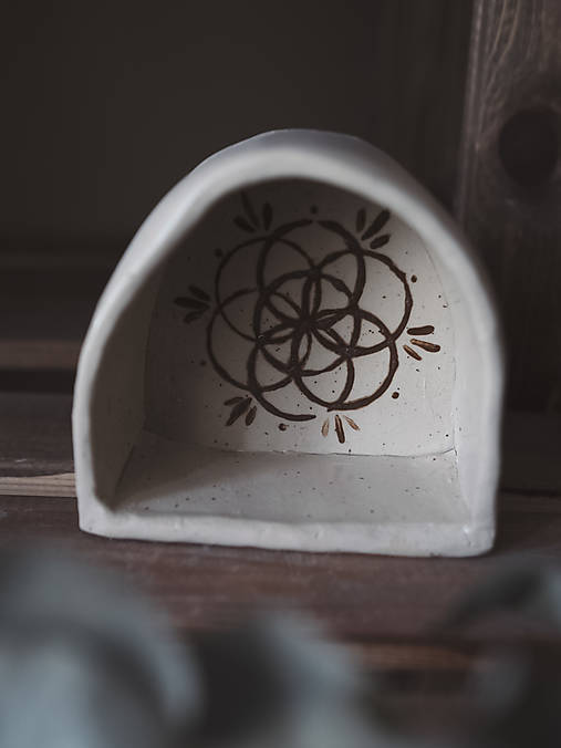 Dekorácie - Oltarík menší (posvátná geometrie) - 16536312_