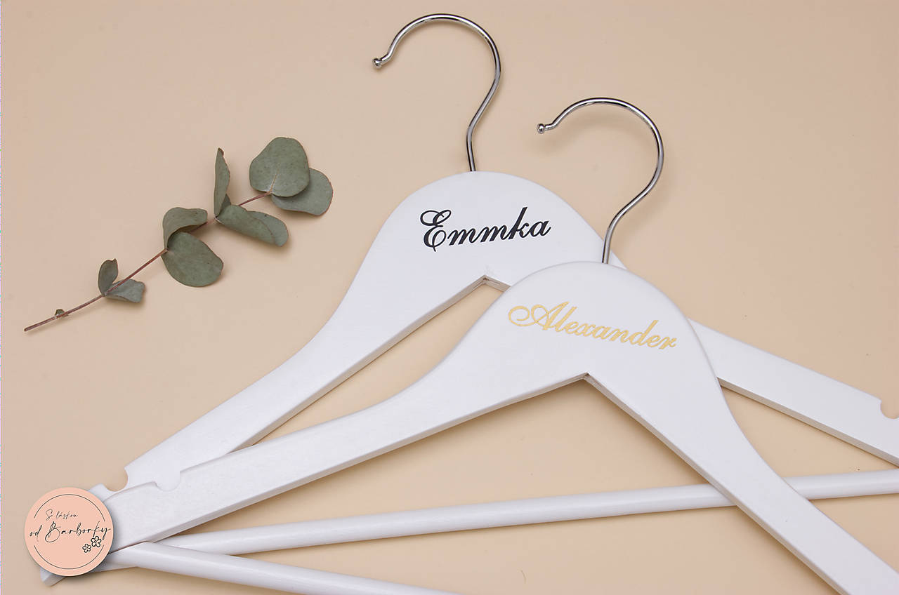 Detské svadobné vešiaky s menom - biele